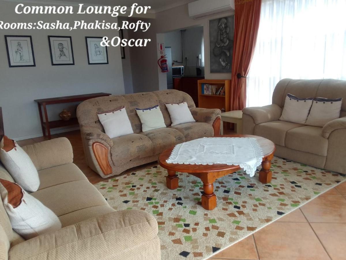 Botleng Guest House Boqate Екстериор снимка