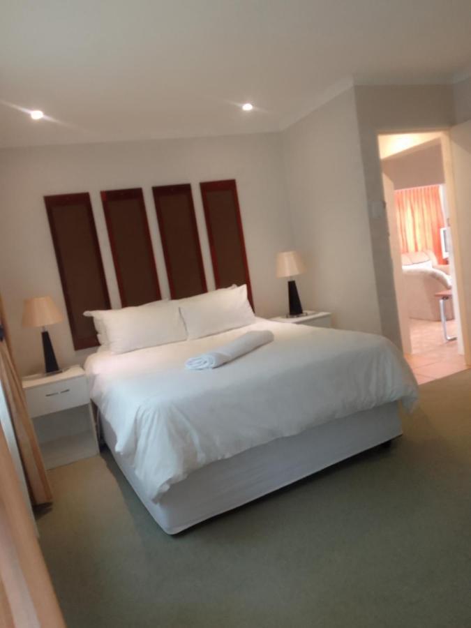 Botleng Guest House Boqate Екстериор снимка