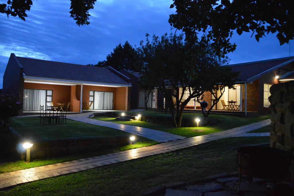 Botleng Guest House Boqate Екстериор снимка